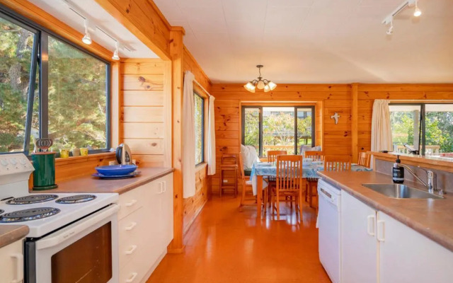 Our Escape - Matarangi Holiday Home