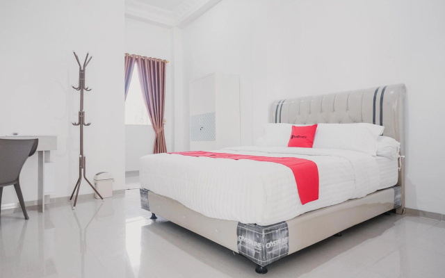RedDoorz Syariah near Arafah Hospital Jambi