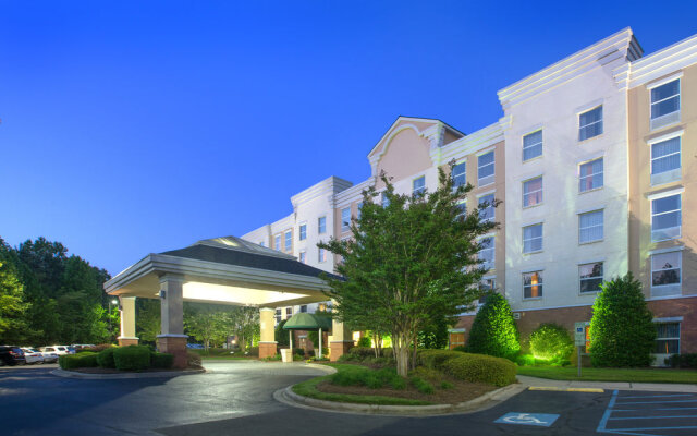 Holiday Inn Express & Suites Huntersville-Birkdale