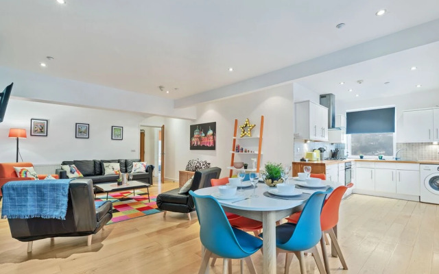 Chalk Cliff panoramic view apartment