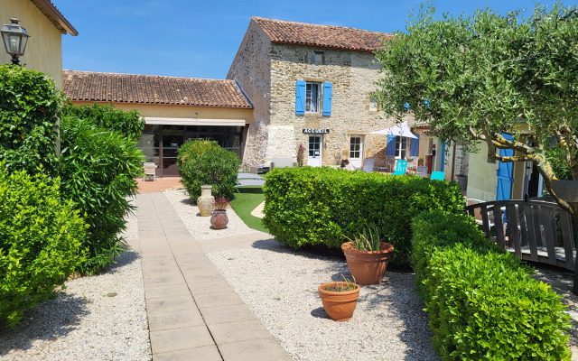 Hotel La Bastide St Bach
