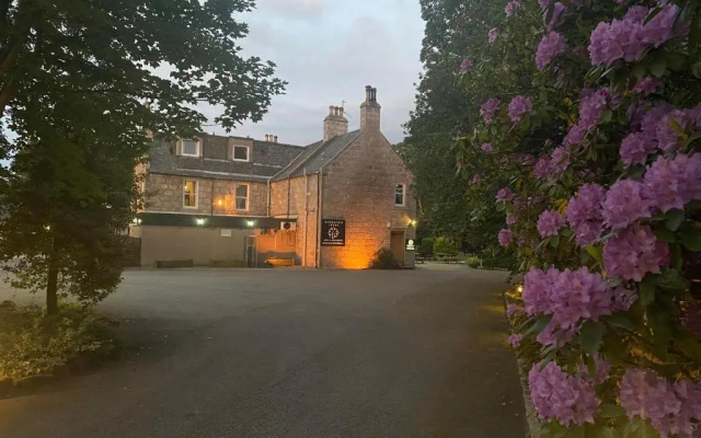 Bennachie Lodge Hotel