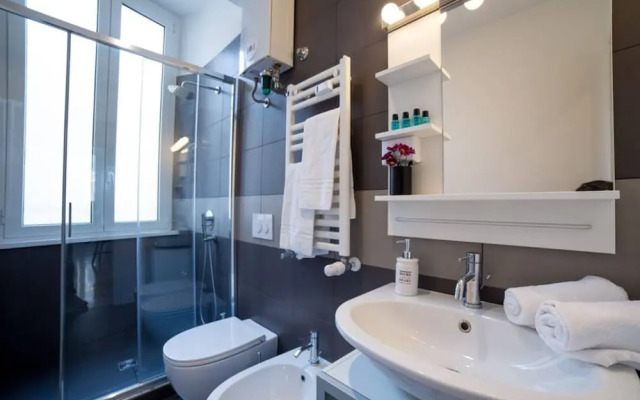 Super Big History Luxury At Colosseum