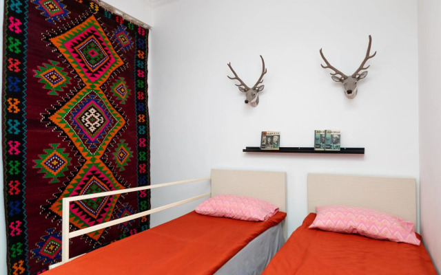 Apartment On Saadi Str Old Tbilisi