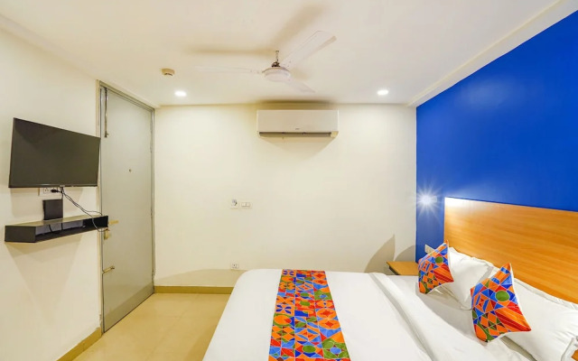 Fabhotel Moon