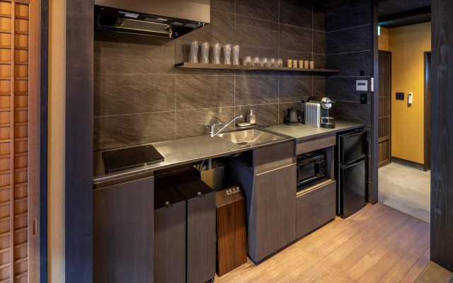 Kyo-no-Oozora Gion Kawasemi