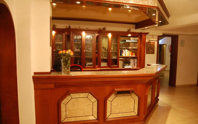 Hotel Johnel