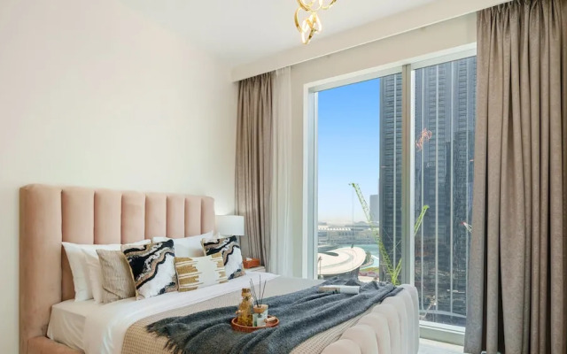 Manzil - 3BR in Downtown with Burj View
