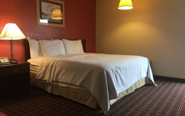 Rodeway Inn On The Parkway