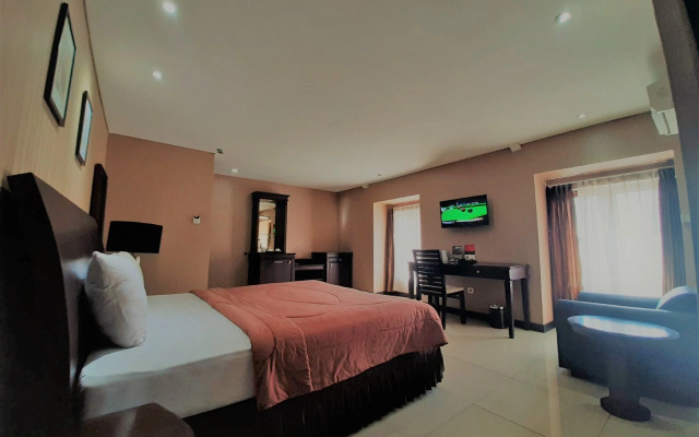 The Palais Dago Hotel