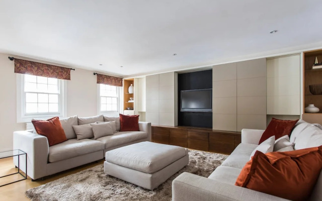 Campden Street VII by Onefinestay