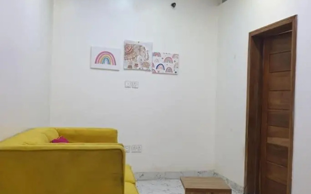 ORCHID House Stylish 3BDR Terrace Duplex Free WiFi DSTV