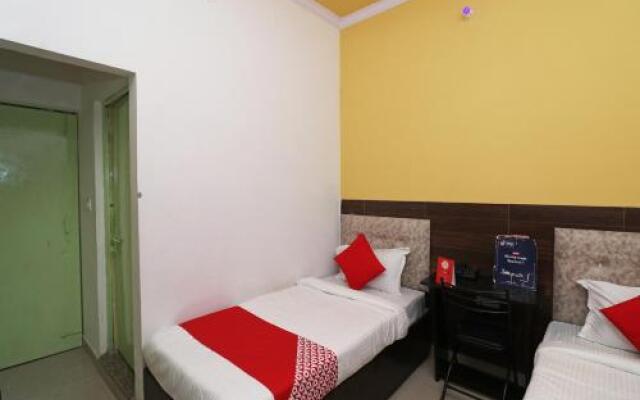 OYO Flagship 23686 UR Guest House