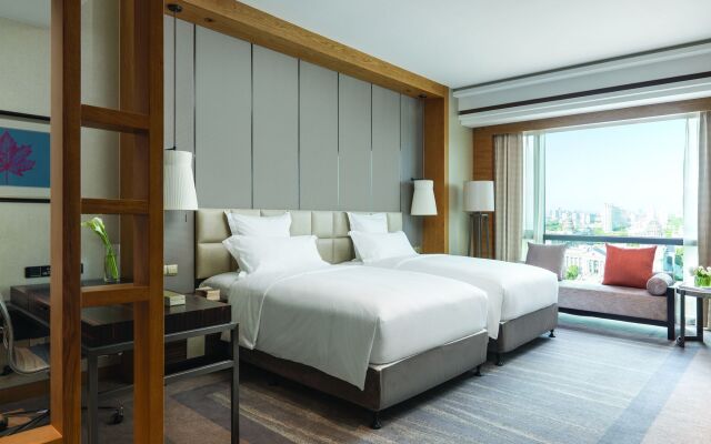 Pullman Haining