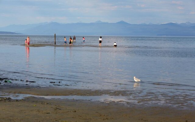 Madrona Beach Resort