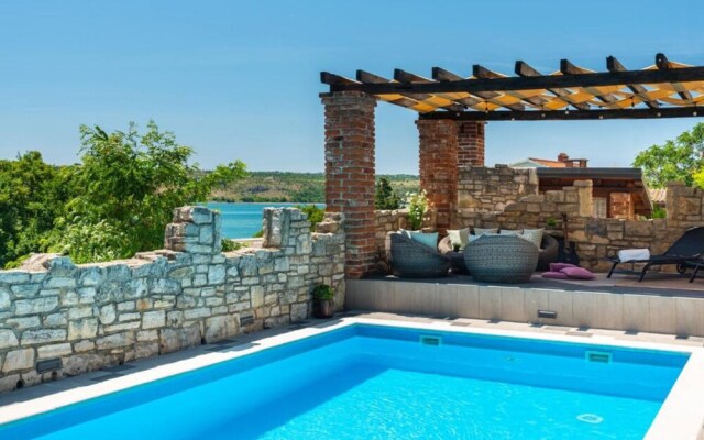 Villa Gora