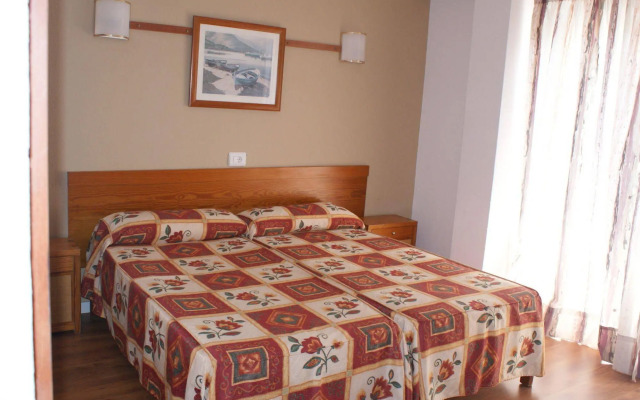 Arenal Pins Hostal