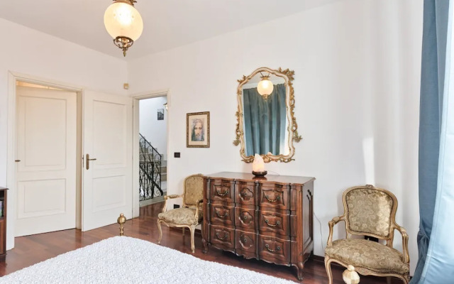 Villa Castagneri Hillview