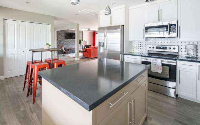 WanderJaunt - Regal - 4BR - South Scottsdale