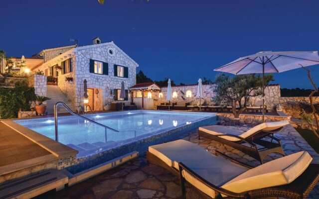 Amazing Home in Razanj With Sauna, Wifi and 6 Bedrooms