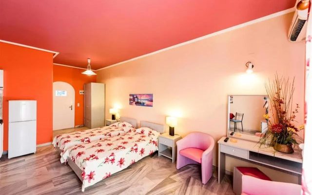 Ammes Hotel