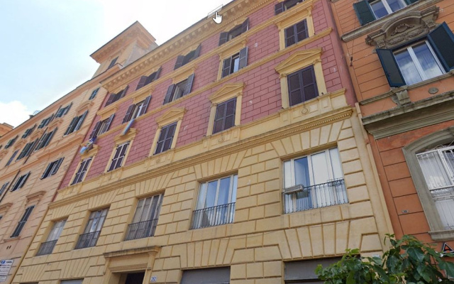 Luxury Rooms near Colosseum