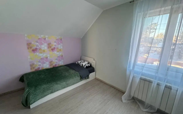 Дом на Сиреневой улице