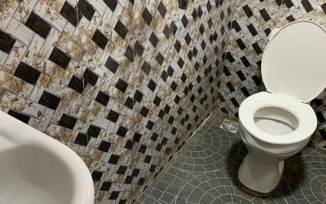 Lagos - 1bed - Sleeps 2 - Aircon - Free Parking