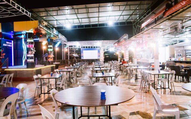 The Golden Bay Hotel Batam