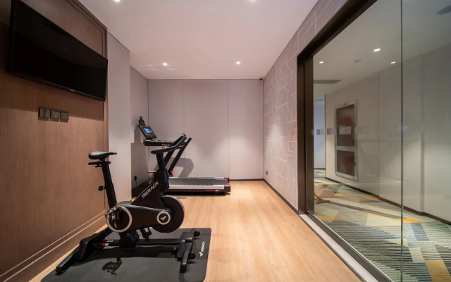 Holiday Inn Express Shanghai Pujiang Lianhang Rd M