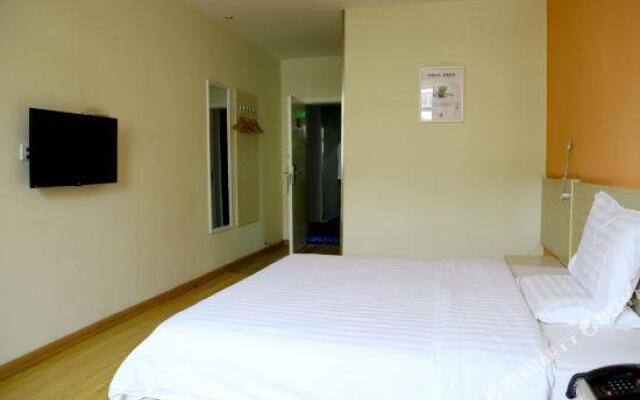 7 Days Inn (Yuncheng Bus Station)