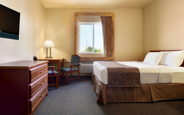 Travelodge by Wyndham Gillette