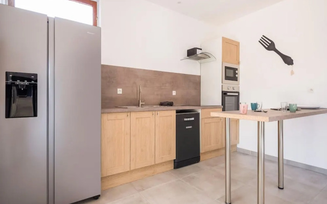 Stylish Beachside Retreat