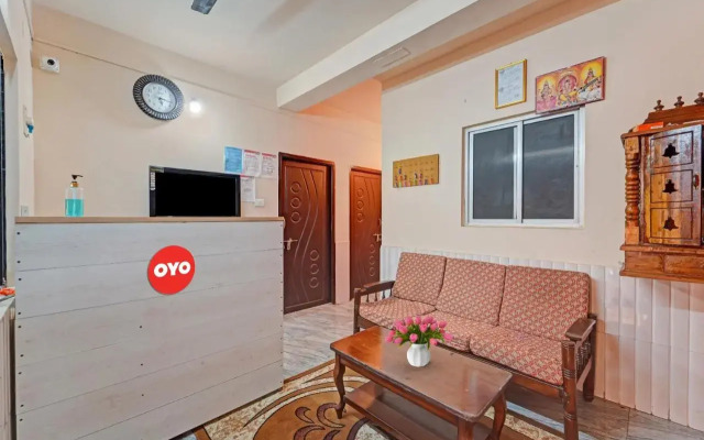 Oyo Flagship 80741B Porur Residency