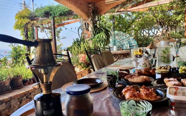 Nadia's Traditional Greek House