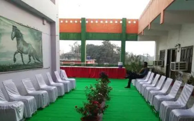 Hotel Samridhi Palace