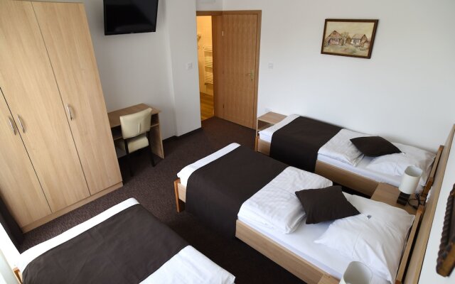 Rooms Barba Niko Zagreb Airport