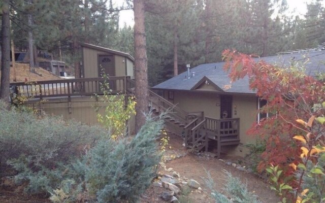 1418s The Skyline Retreat 3 Bedroom Home by Redawning