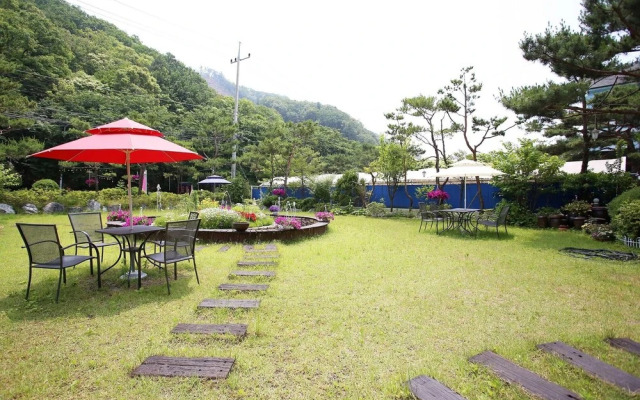 Cheongpyeong Paradise