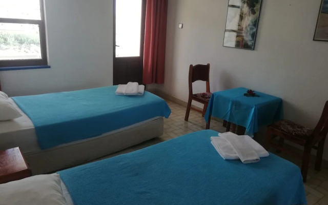 Renka Holiday Houses and Caravan