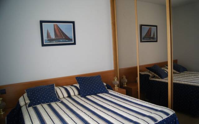 Apartamentos La Marina