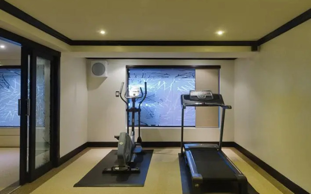 The Executive Suites  555