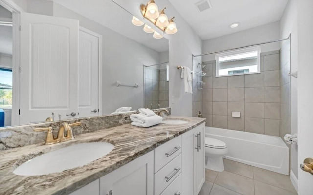 7673fair 5 Bedroom Villa by Redawning