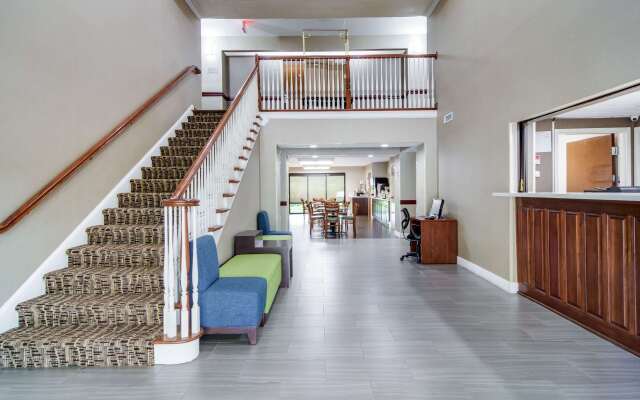 Quality Inn & Suites Canton, GA