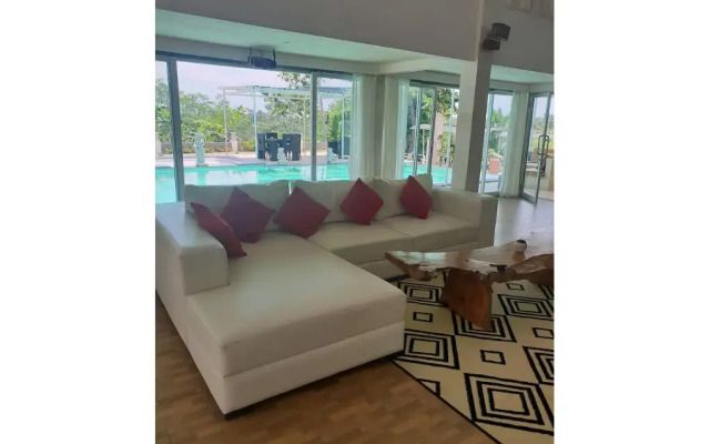 Villa Hati Indah