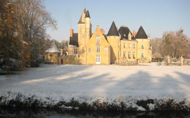 Chateau De Vauloge