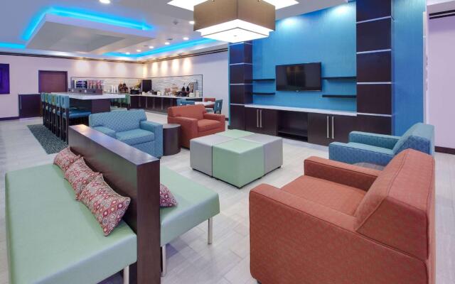 Spark by Hilton Midland South