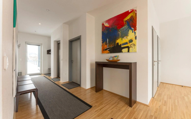 Appartementhaus Modern Art