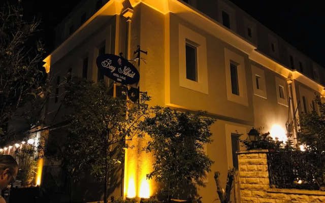 Bay Nihat Lale Otel