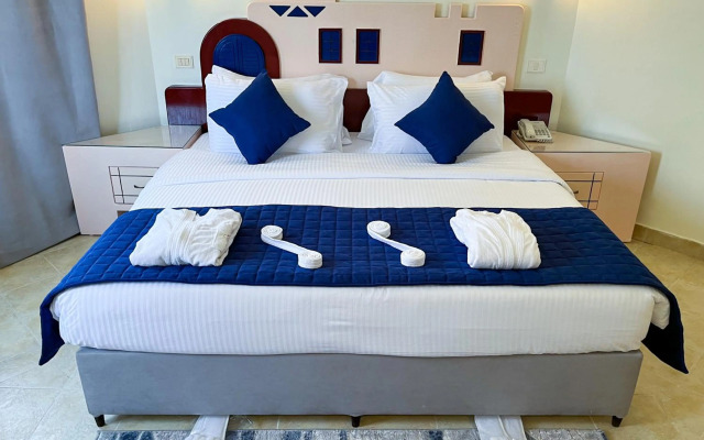 Nubian Island, Families and Couples only